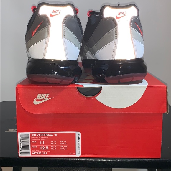 100% Authentic Nike Air VaporMax 95 - Picture 3 of 4